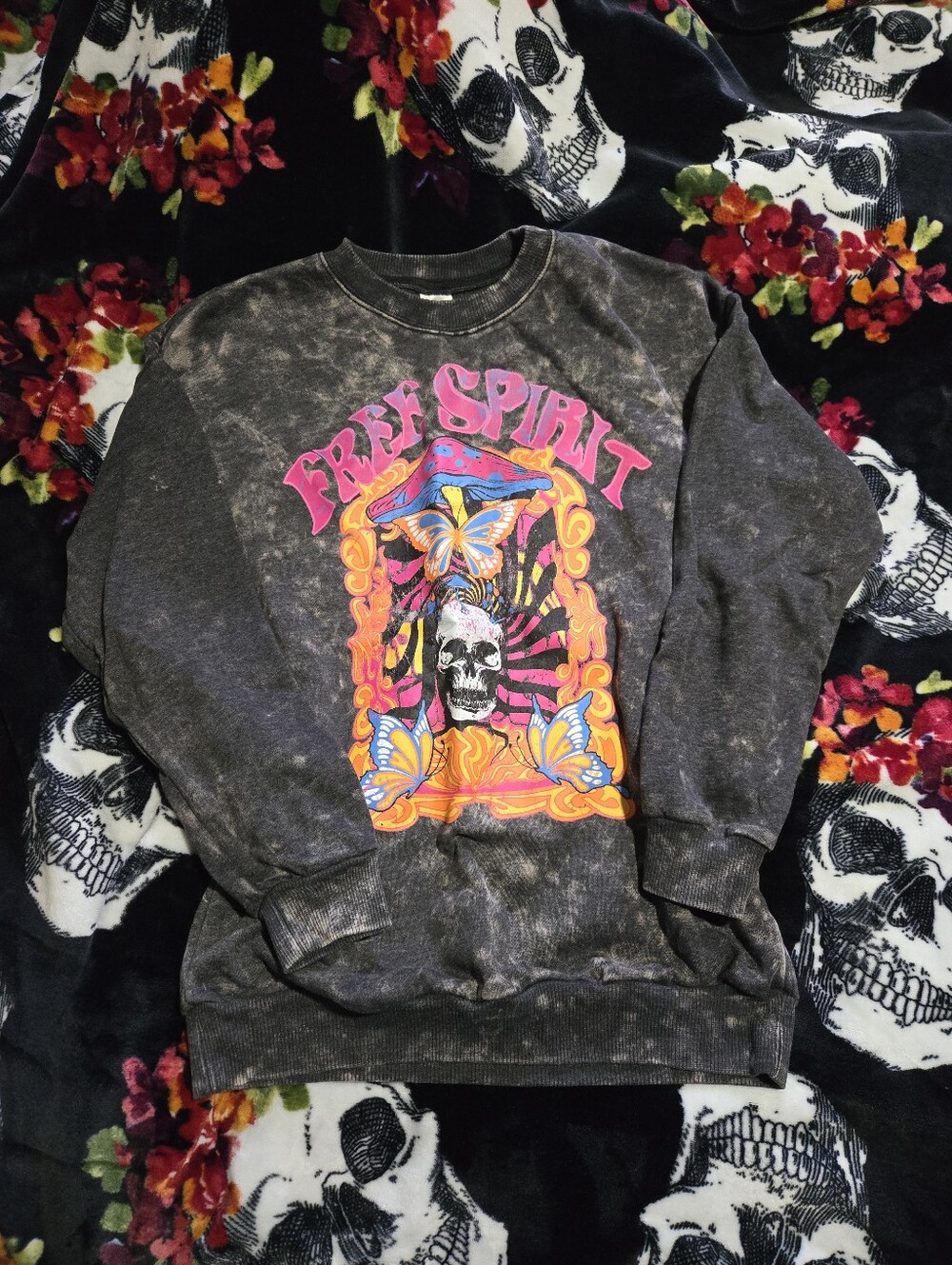 Gray Fleece Crewneck Pullover Acid Wash Skull Sweatshirt